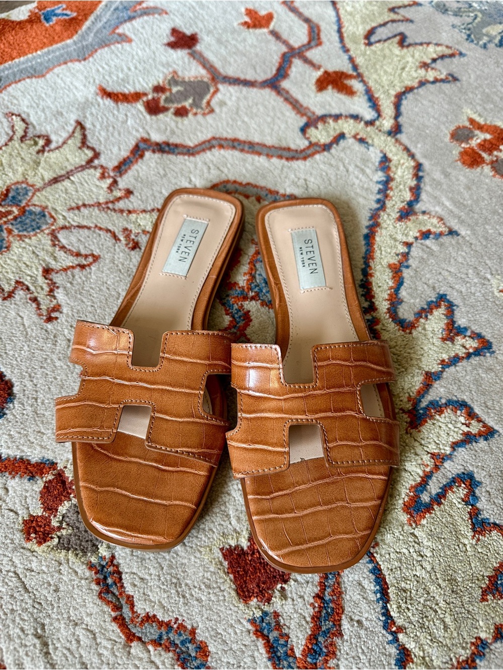 Steve Madden Tan Croc-Embossed Slide Mules Sandals Size 6.5